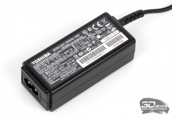  Toshiba Portege Z30-A-M5S: 45 W power adaptor 