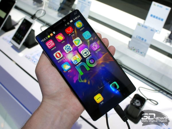  Lenovo Vibe Z2 Pro (K920): design 