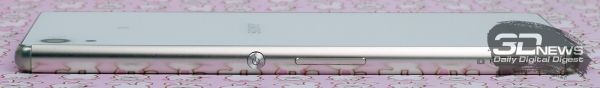  Sony Xperia Z3+ – правый торец 