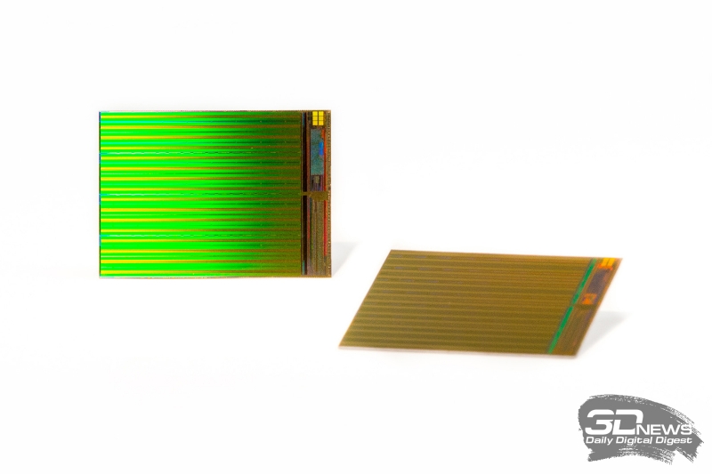  Кристаллы 32-слойной 3D NAND производства IMFT 